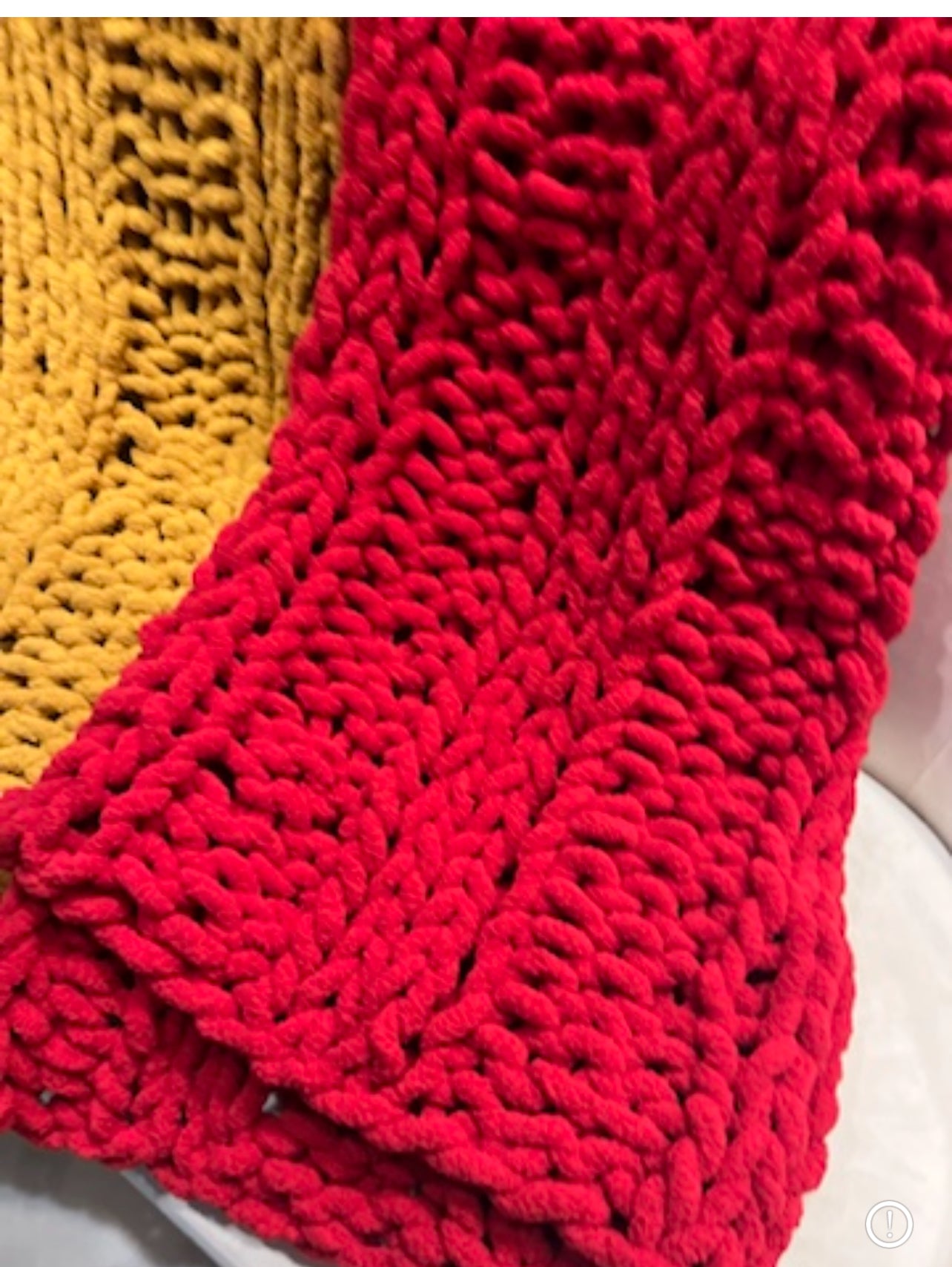 Red Big Knit Chunky Blanket